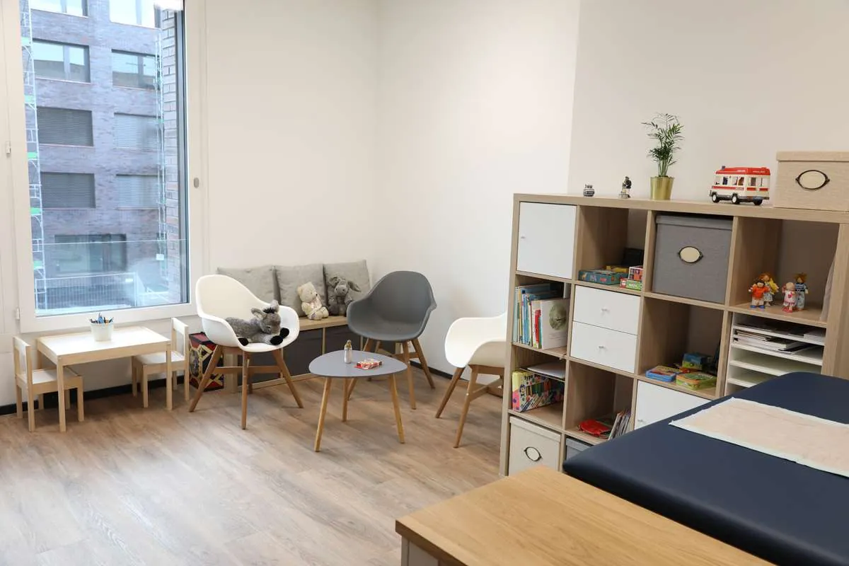 Psychologie Zimmer — kinder- und jugendärzte am werk, Rheinfelden