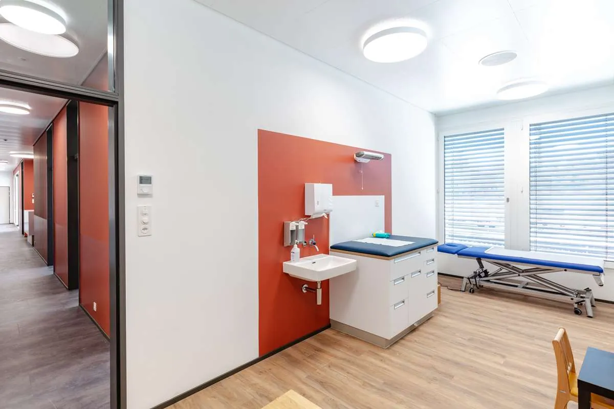 Behandlungszimmer Krankenbereich — kinder- und jugendärzte am werk, Rheinfelden