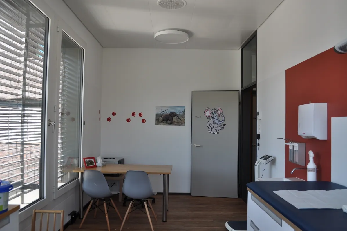 Zimmer Elefant — kinder- und jugendärzte am werk, Rheinfelden