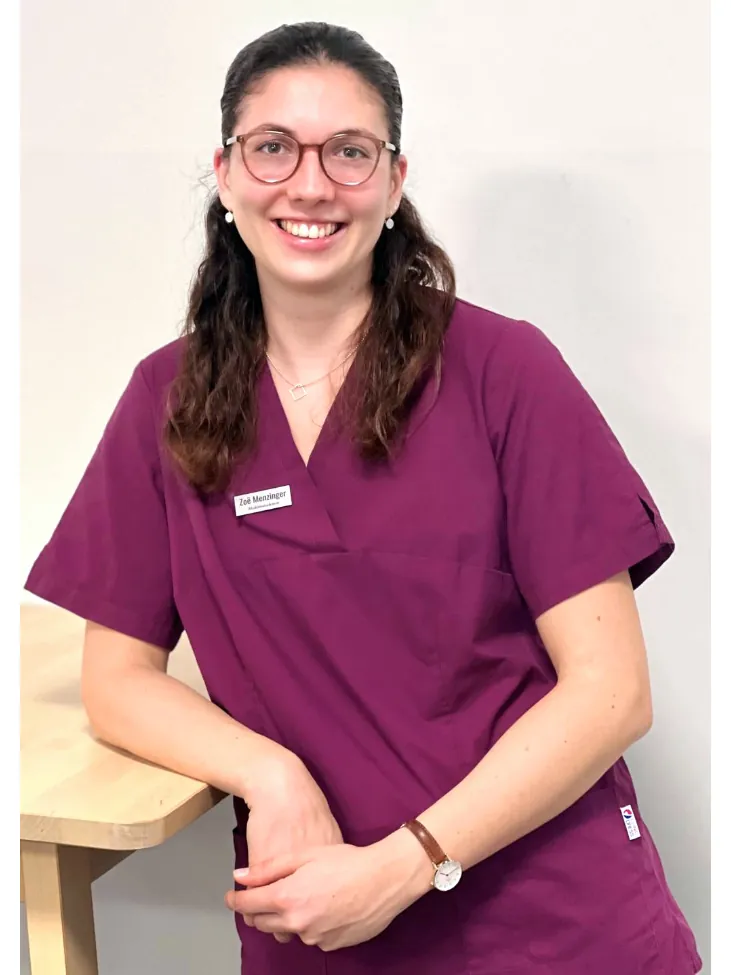 Zoë Menzinger, Medizinstudentin bei den kinder- und jugendärzten am werk in Rheinfelden